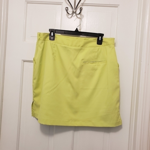 Coral Bay Green Golf Skort Size 12, Athlesiure - Picture 5 of 5